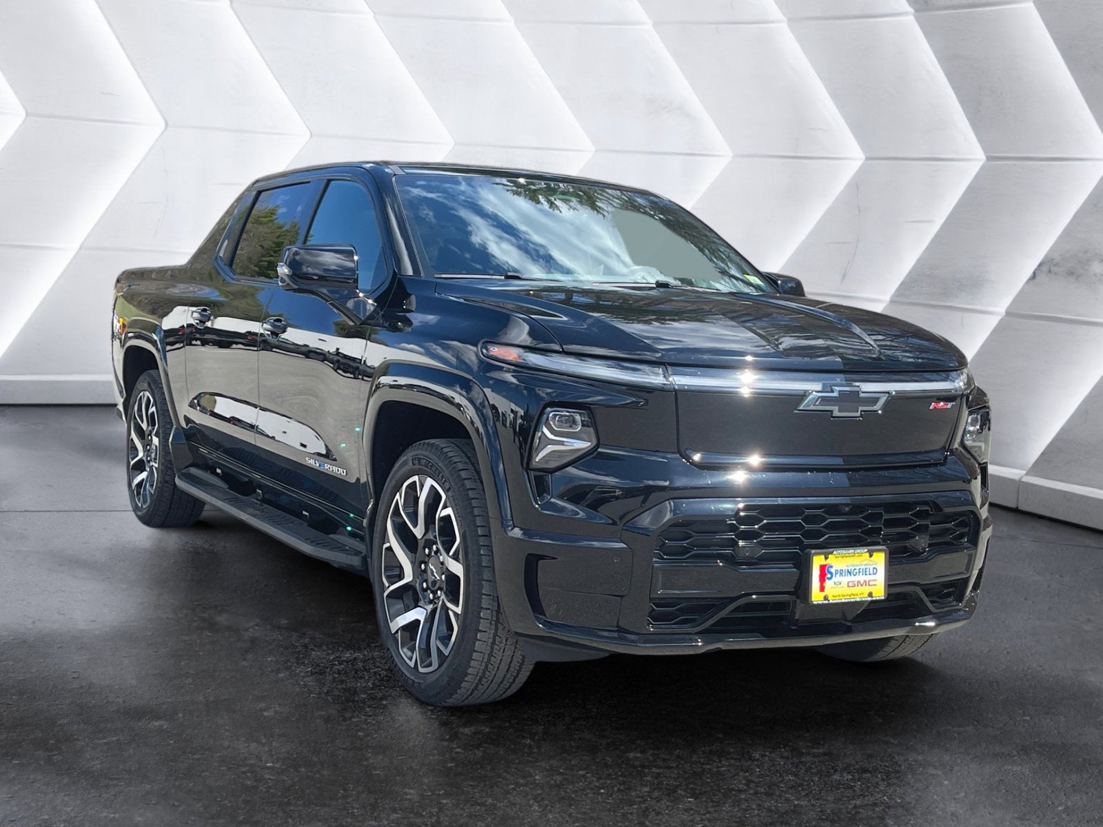 2025 Chevrolet Silverado EV RST - Max Range