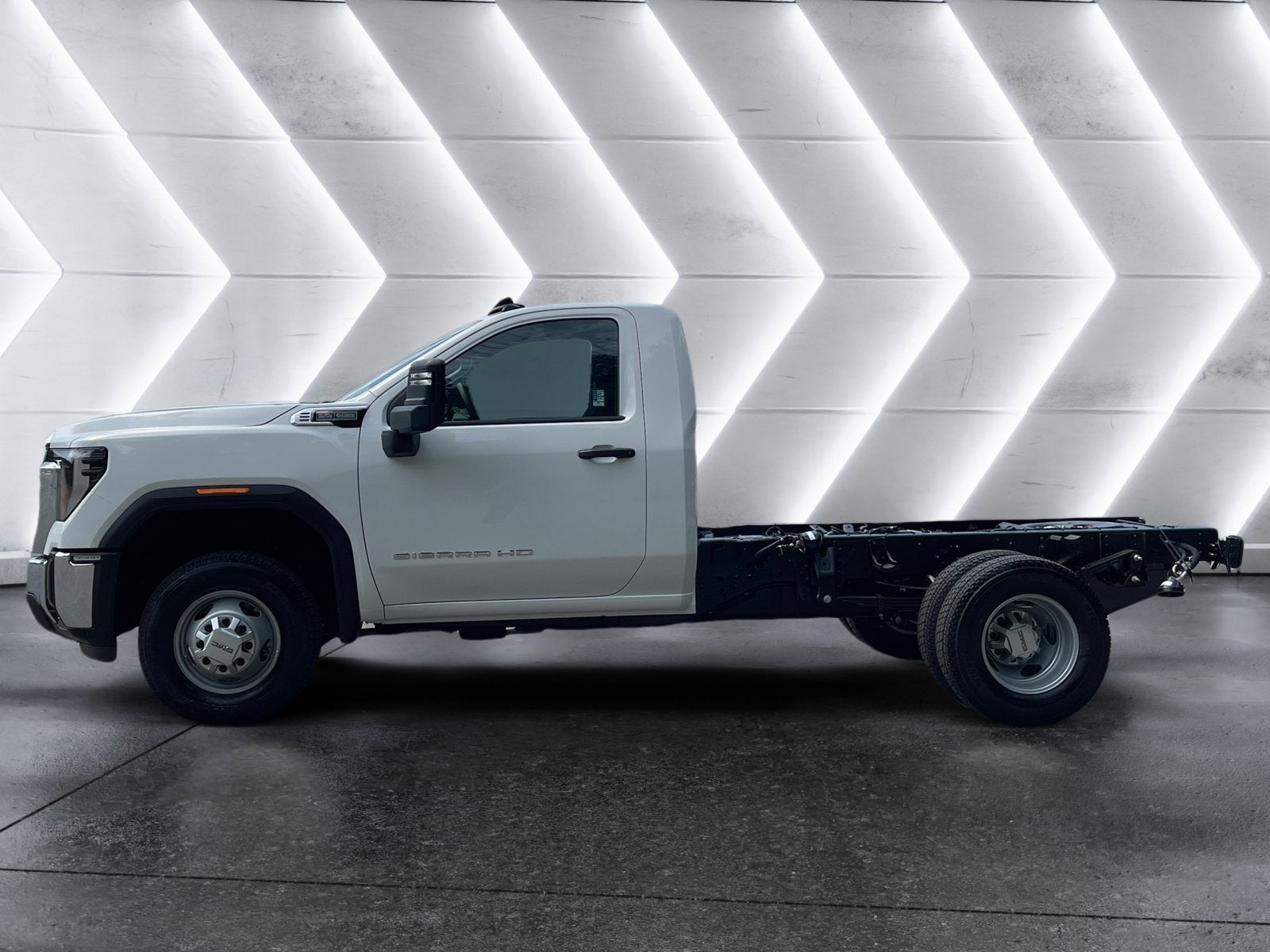 2026 GMC Sierra 3500 HD Chassis Cab Pro