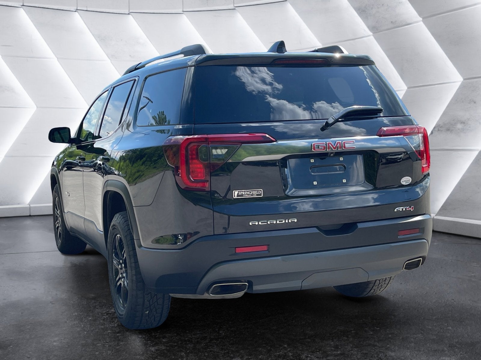 2023 GMC Acadia AT4