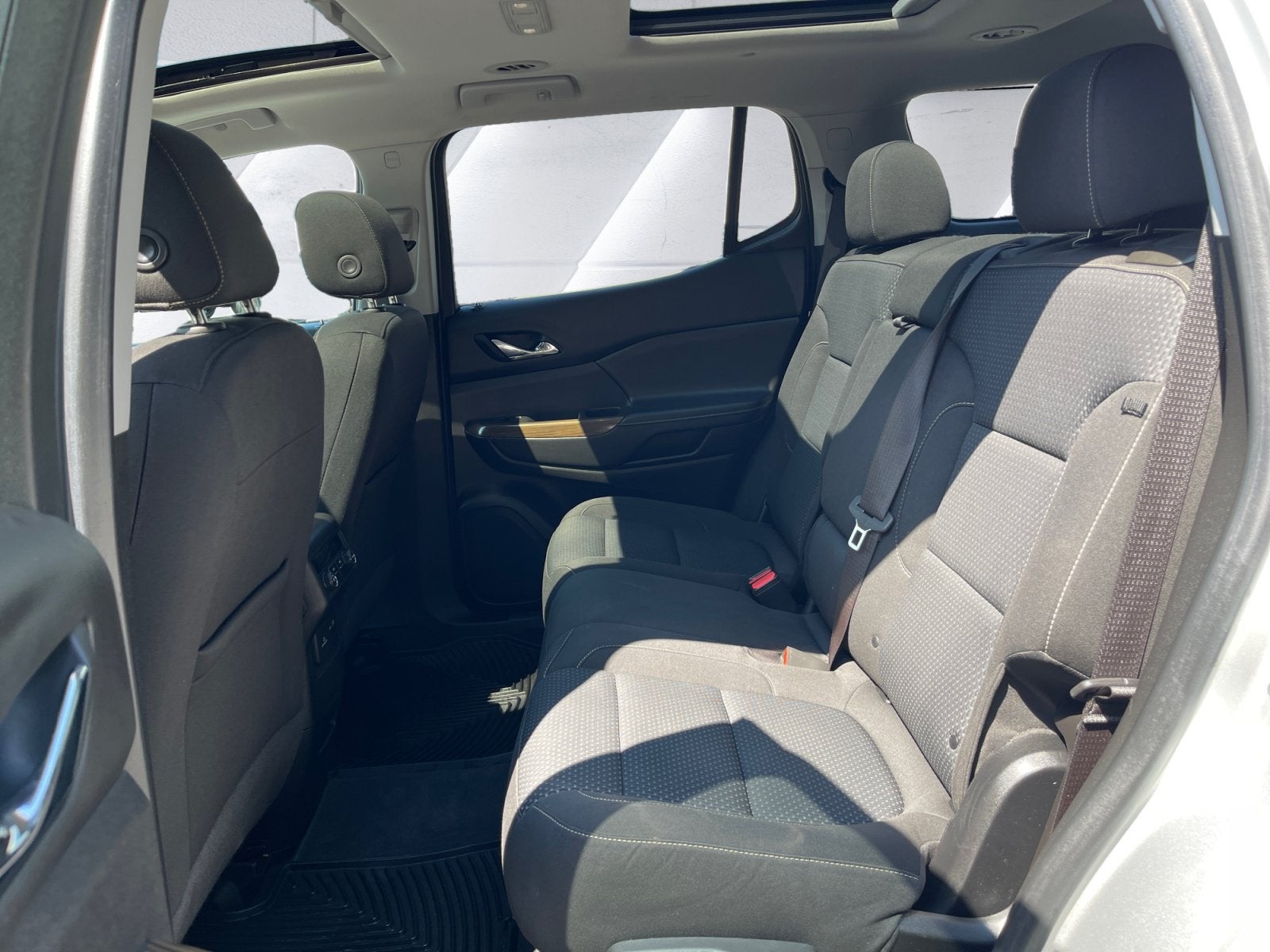 2020 GMC Acadia SLE