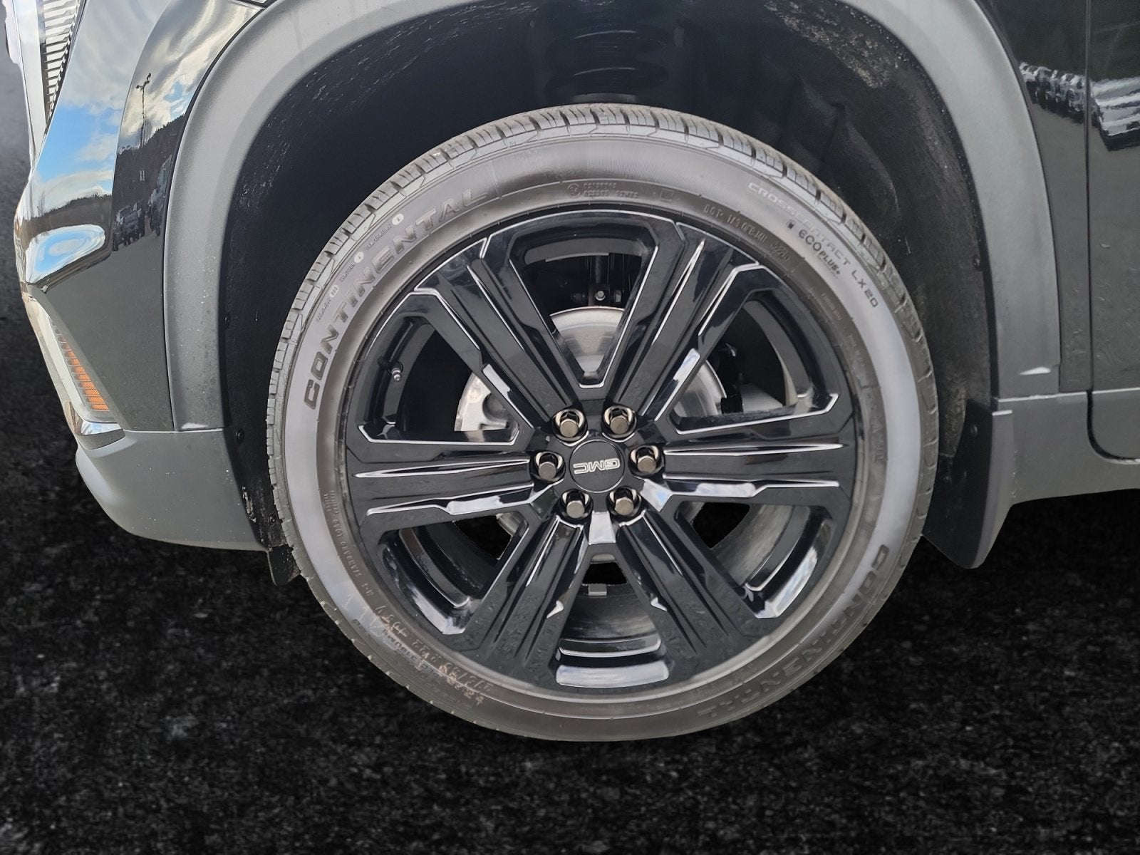 2027 GMC Acadia Elevation