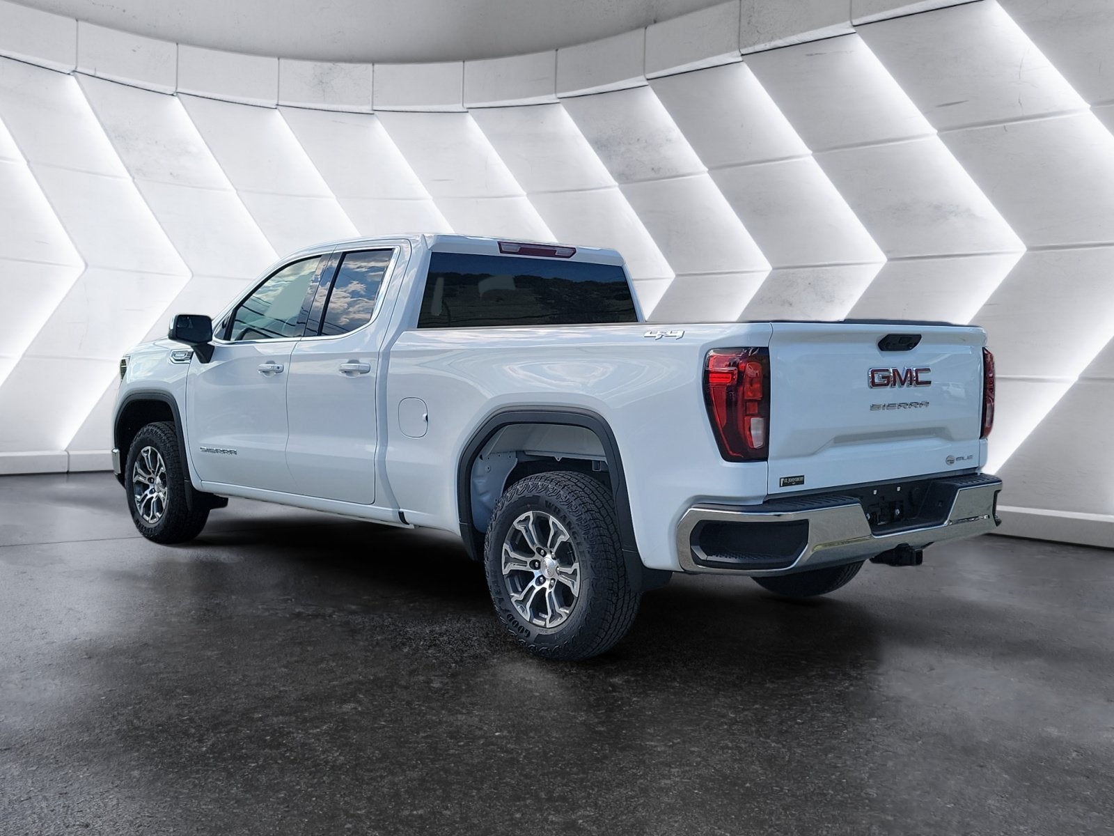 2026 GMC Sierra 1500 SLE