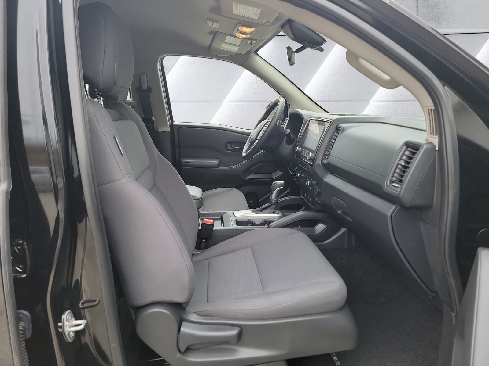 2023 Nissan Frontier S