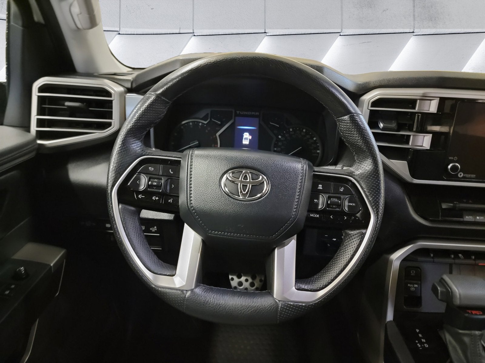 2022 Toyota Tundra 4WD SR5