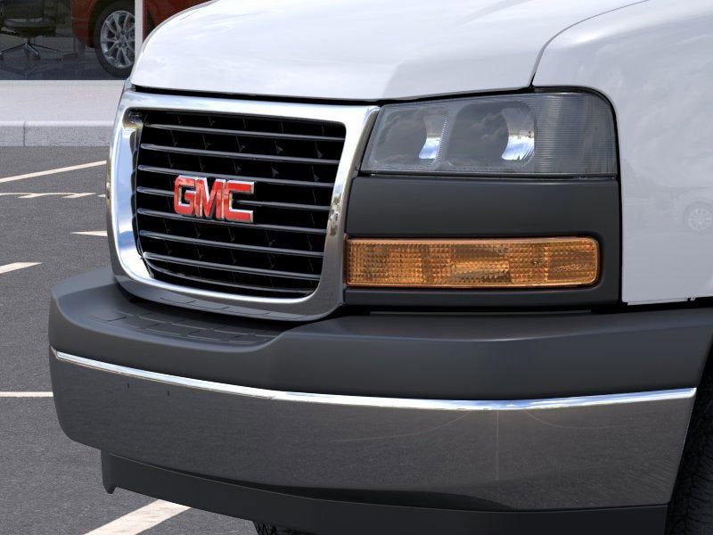 2025 GMC Savana Cutaway 3500 1WT