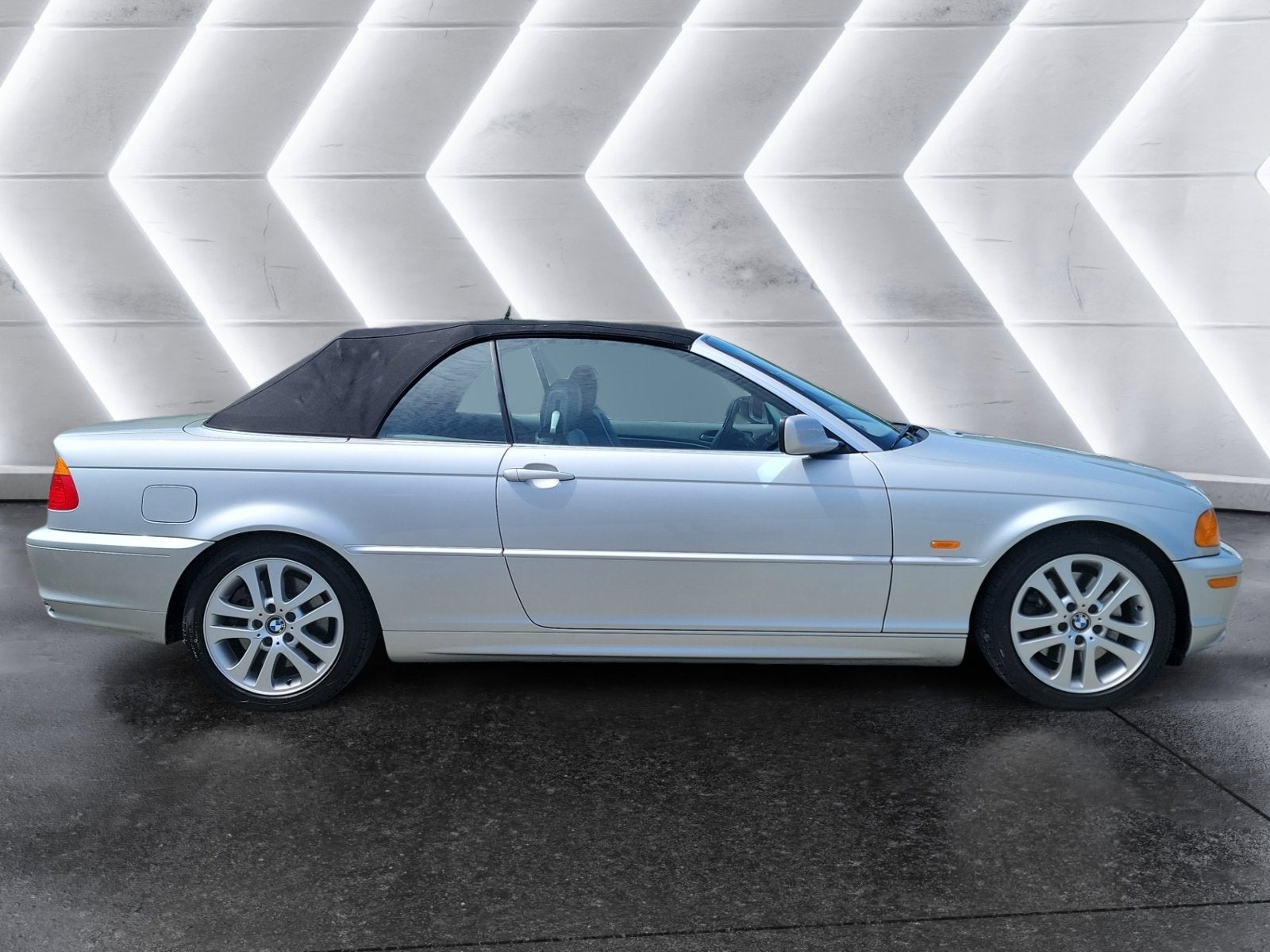 2002 BMW 3 Series 330Ci