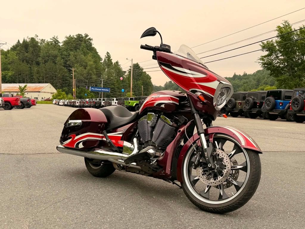 2015 VICTORY MAGNUM Base