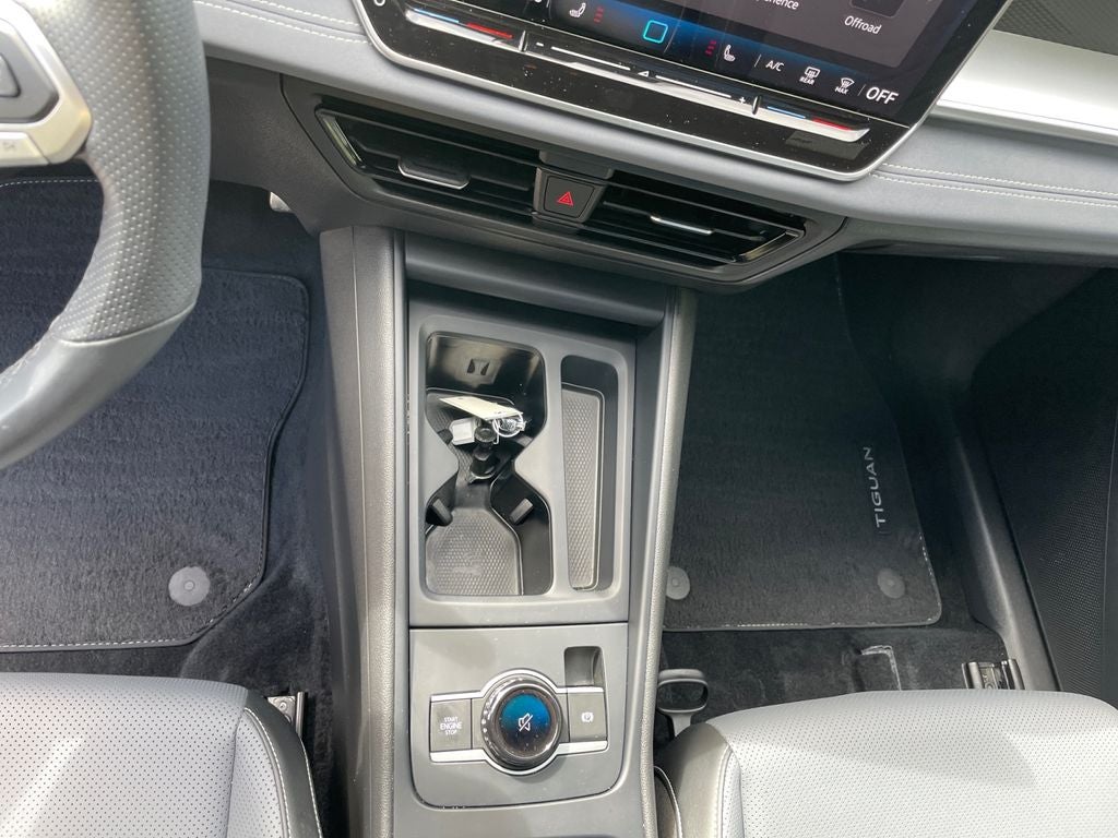 2025 Volkswagen Tiguan 2.0T SE R-Line Black