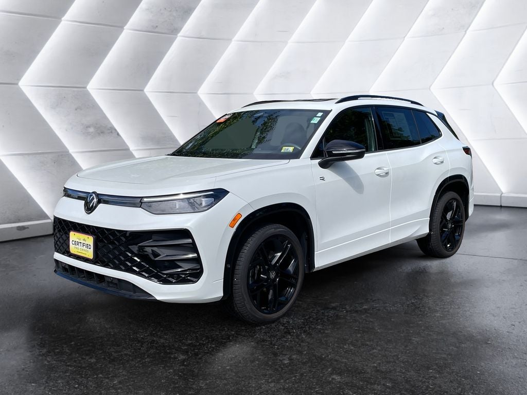 2025 Volkswagen Tiguan 2.0T SE R-Line Black