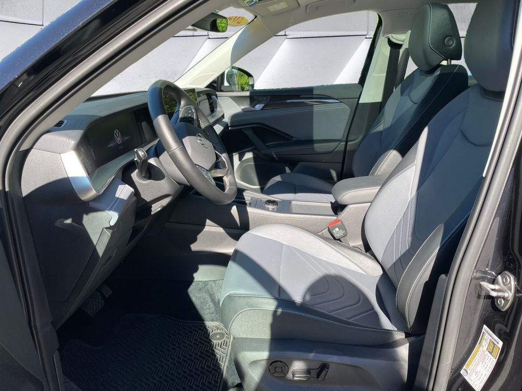 2025 Volkswagen Tiguan 2.0T SE