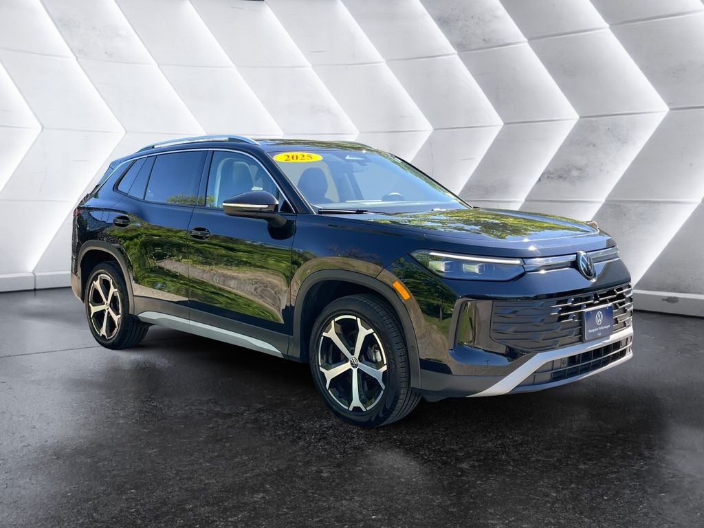 2025 Volkswagen Tiguan 2.0T SE