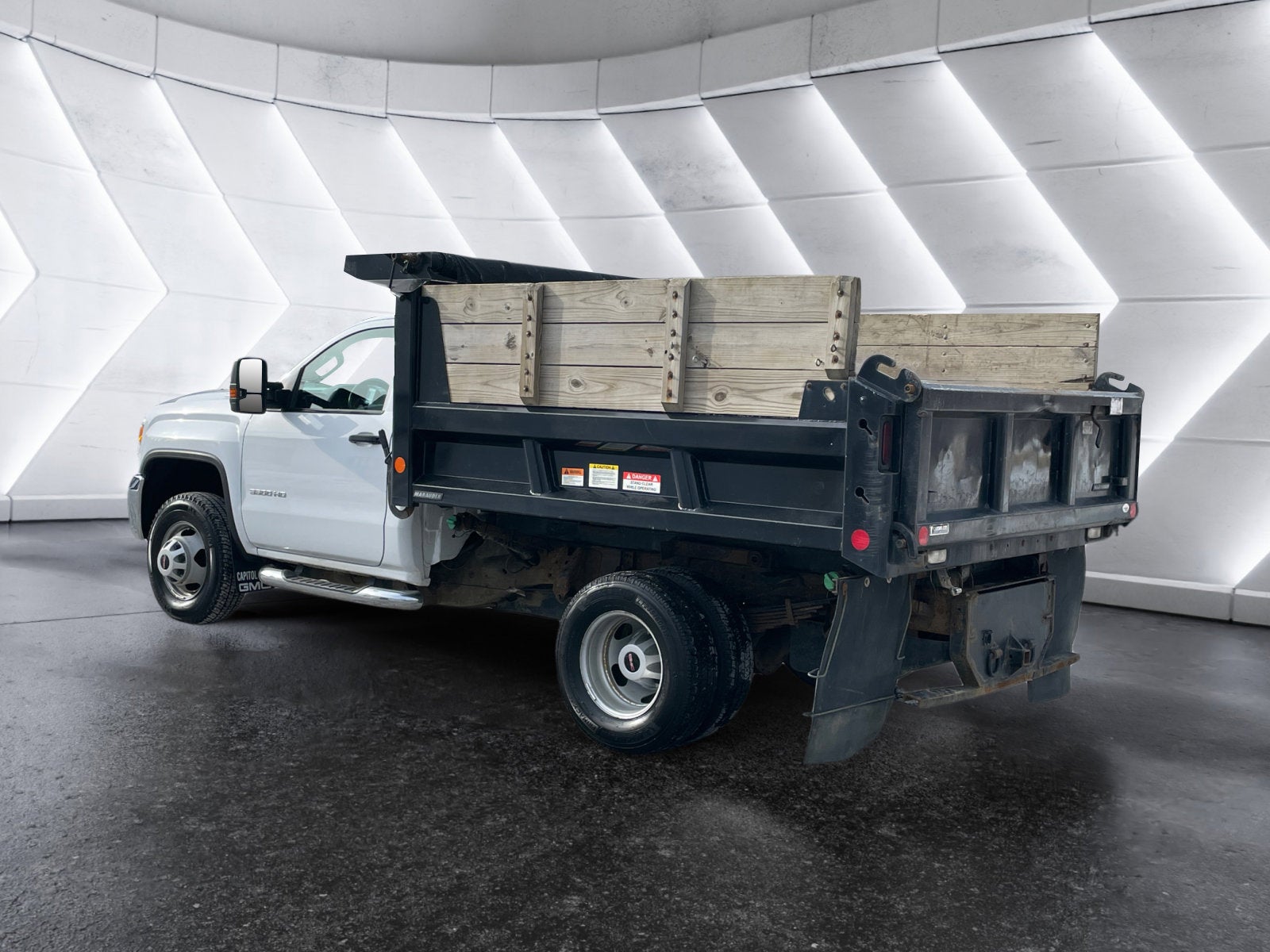 2018 GMC Sierra 3500 HD Chassis Cab DUMP BODY