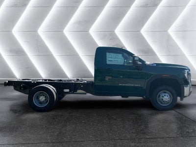 2026 GMC Sierra 3500 HD Chassis Cab Pro