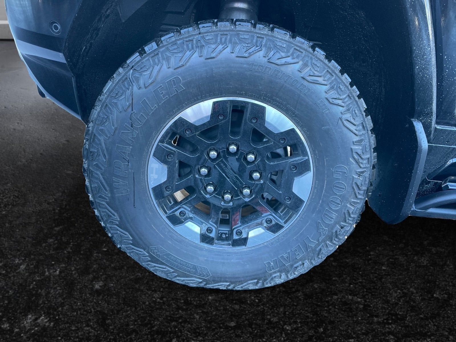 2025 GMC HUMMER EV SUV 2X