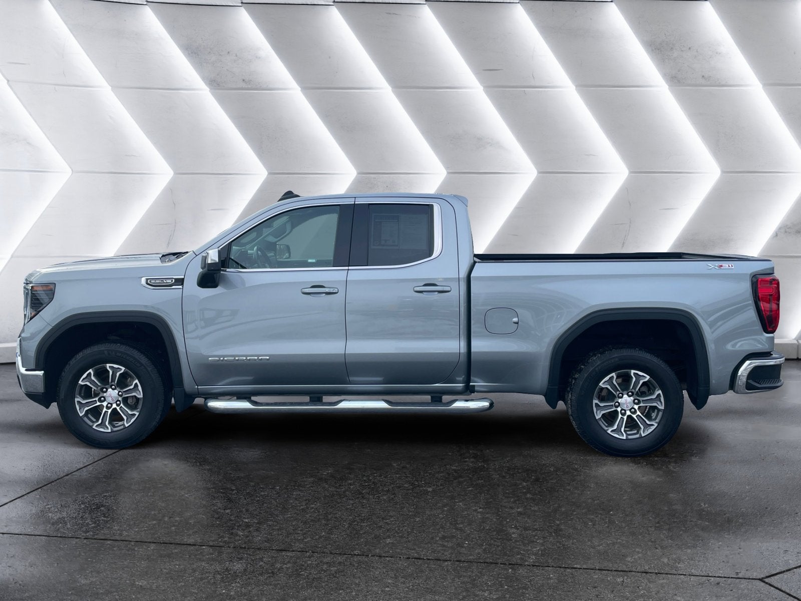 2023 GMC Sierra 1500 SLE