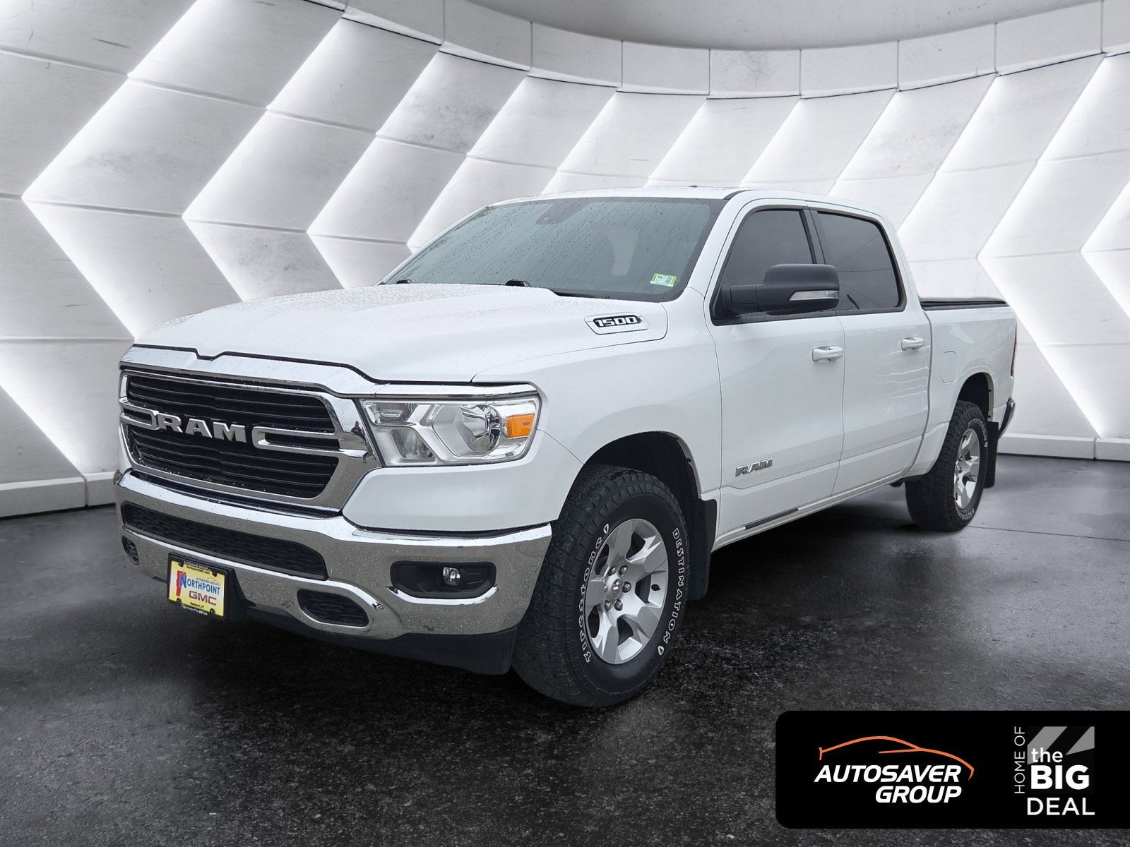 2021 RAM 1500 Big Horn/Lone Star 4x4 Crew Cab 5'7's photo