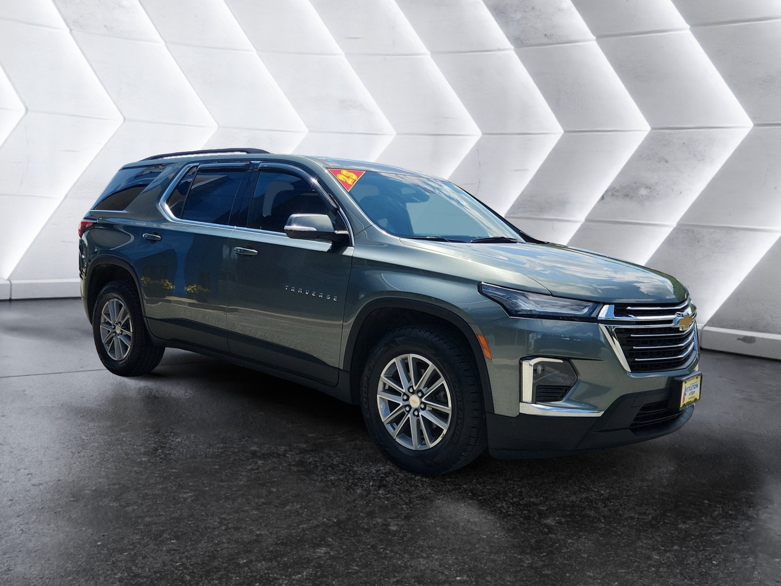 2023 Chevrolet Traverse LT Leather