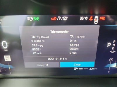 2023 Volvo XC60 Plus Dark Theme