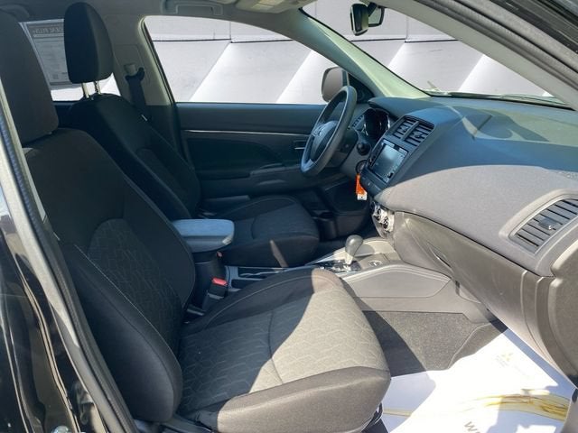 2025 Mitsubishi Outlander Sport Base