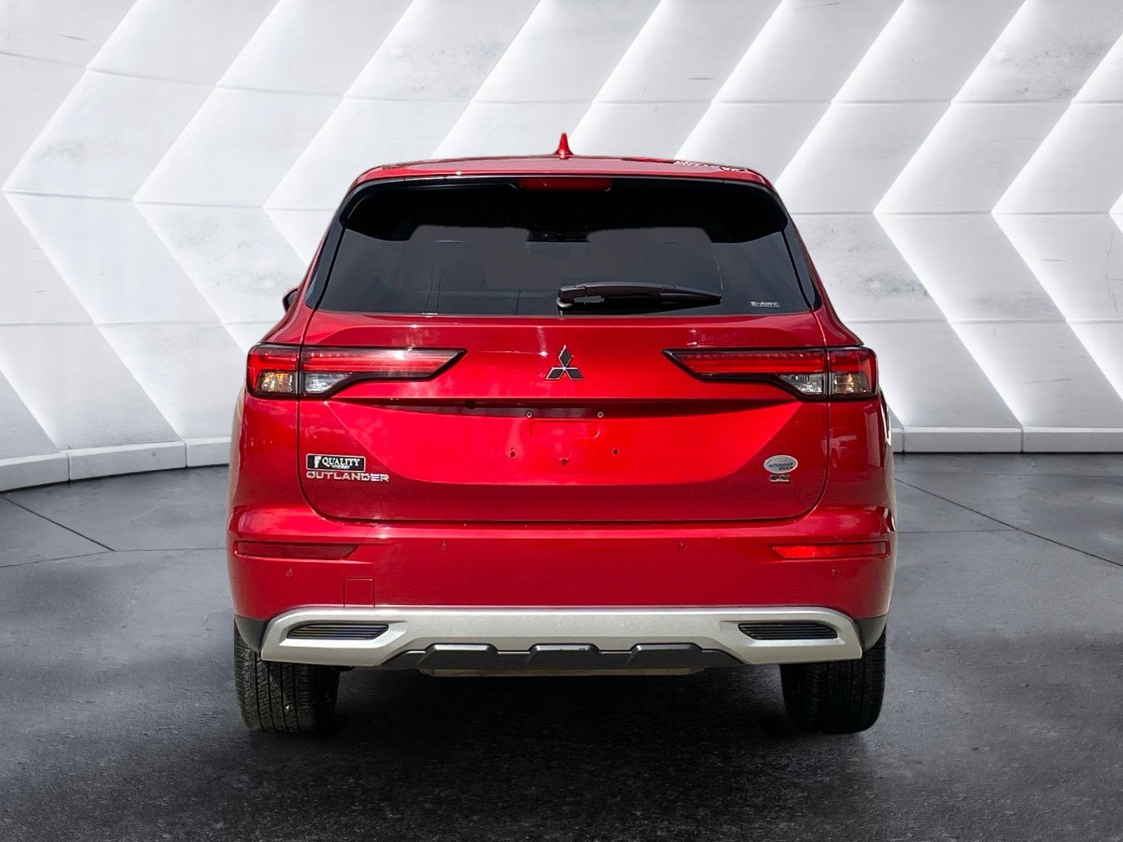 2023 Mitsubishi Outlander Base