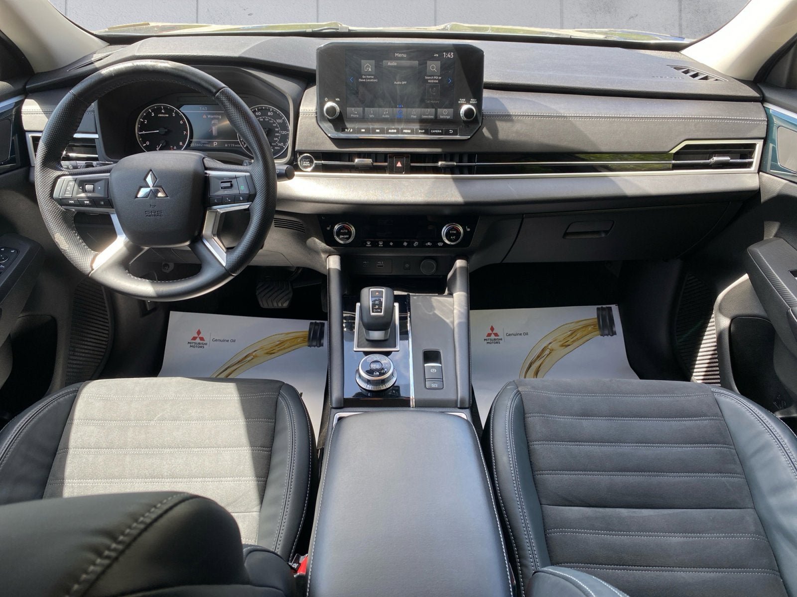 2022 Mitsubishi Outlander Base