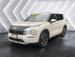 2024 Mitsubishi Outlander Base