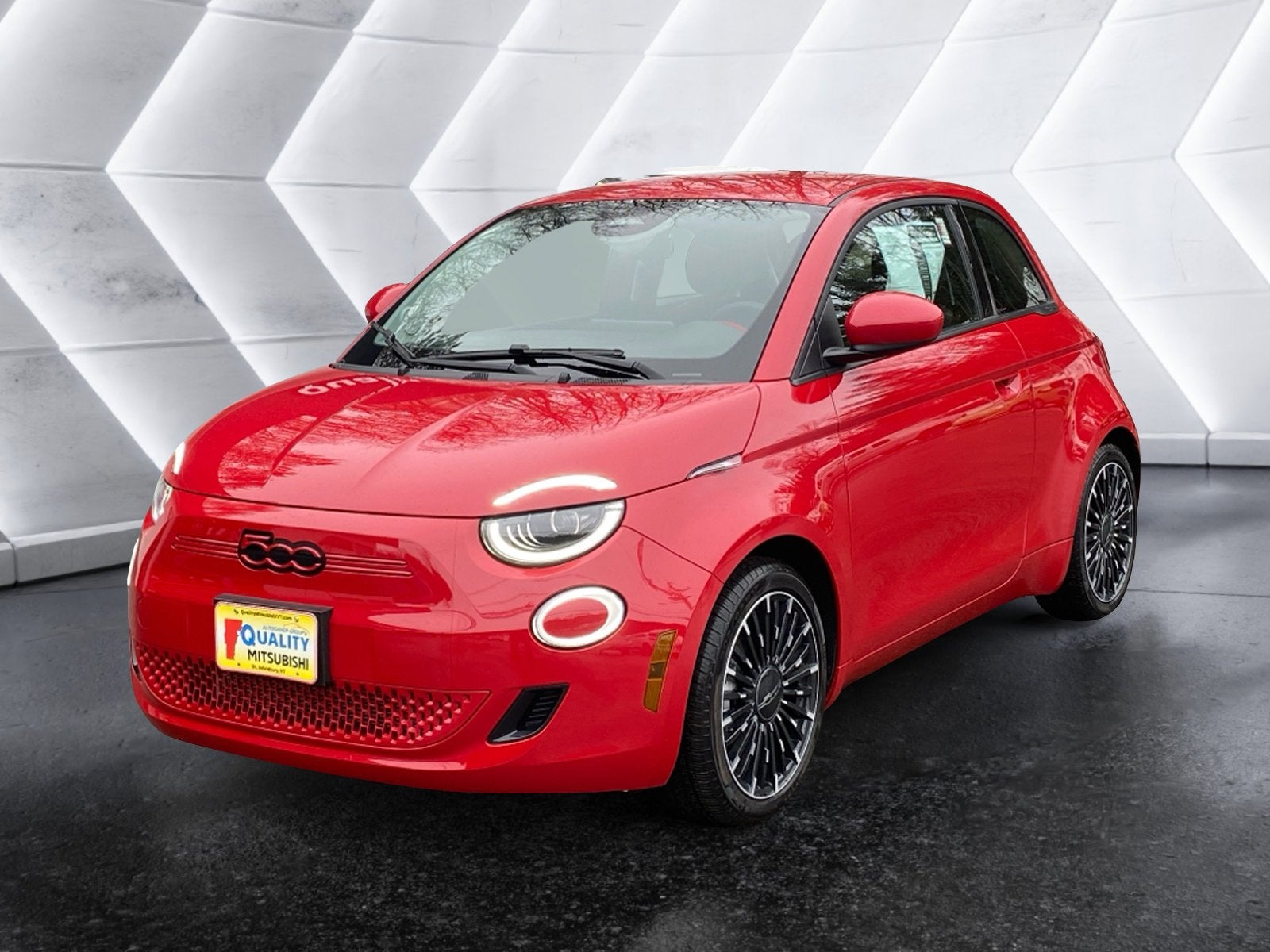 2024 FIAT 500e INSPI(RED)