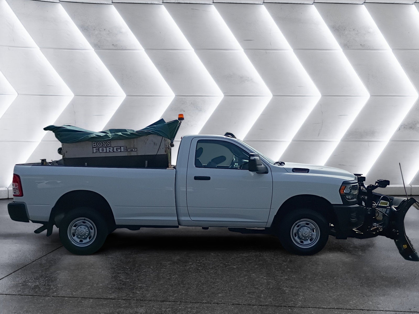 2024 RAM 2500 Tradesman 9'2 Boss V-Plow Stainless Boss Sander
